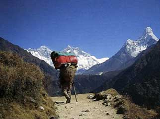 Everest Nepal Trekking Guidebook - Everest: A Trekkers Guide - Everest, Lhotse and Ama Dablam